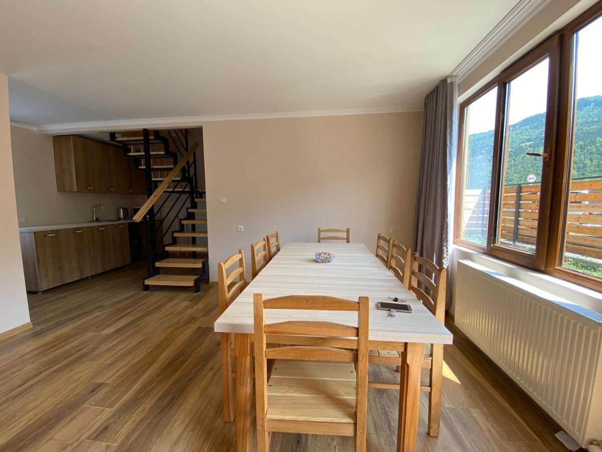 Cottage Qel Местия Екстериор снимка