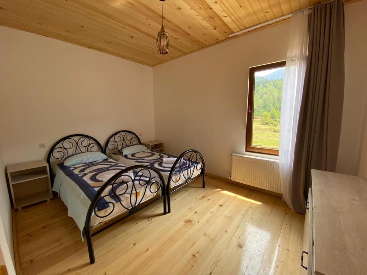 Cottage Qel Местия Екстериор снимка