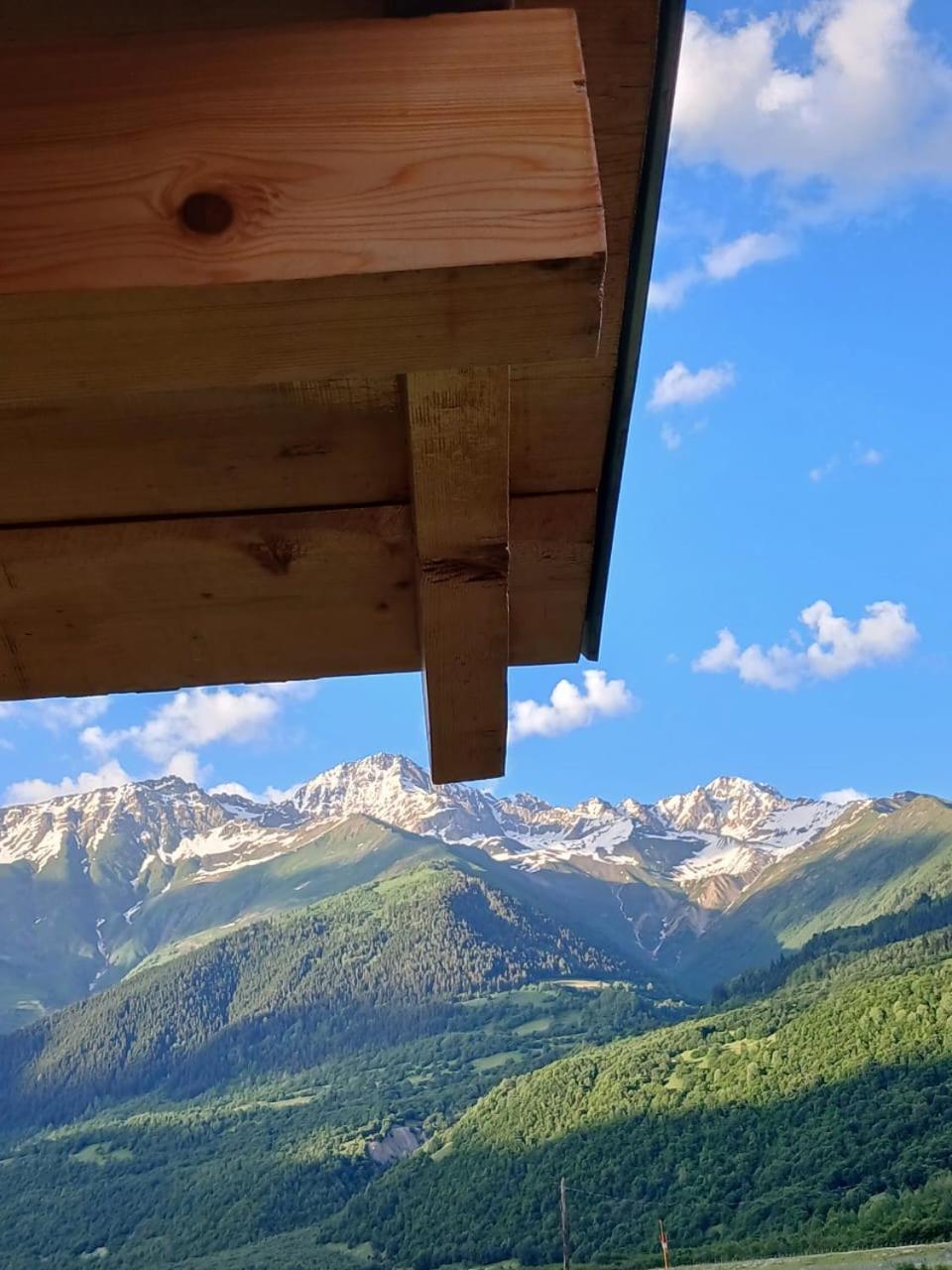Cottage Qel Местия Екстериор снимка